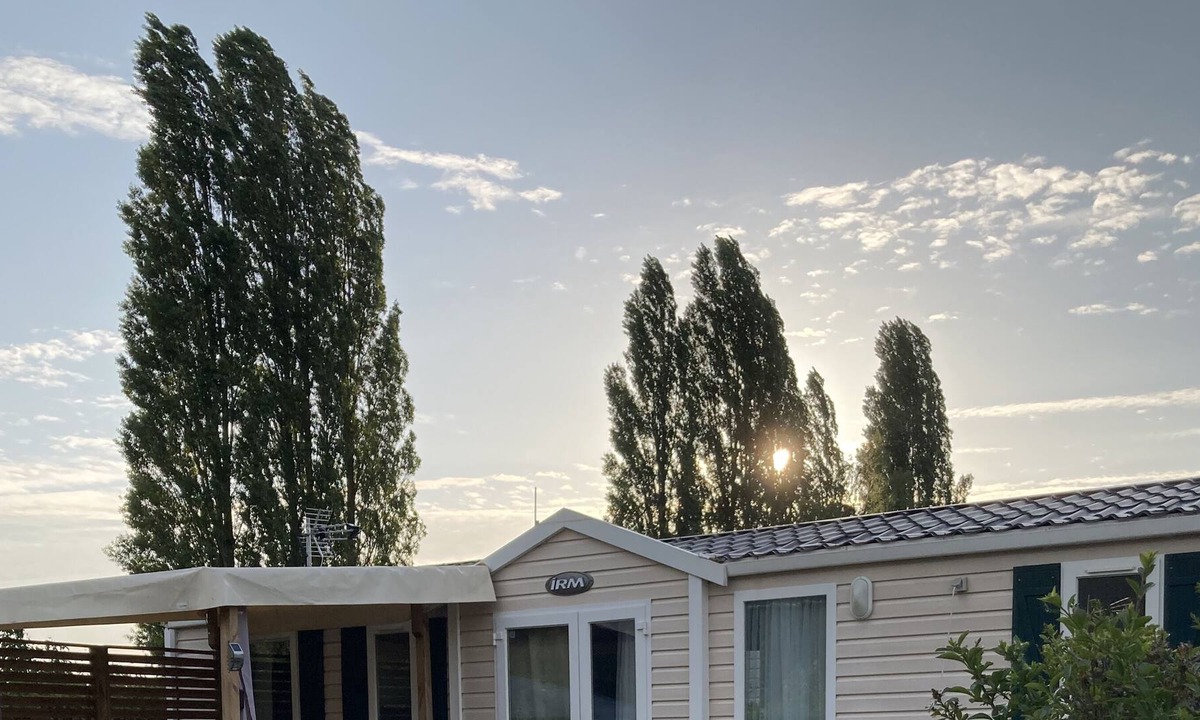 Ivry-la-Bataille House | Mobile home on the banks of the Eure.
