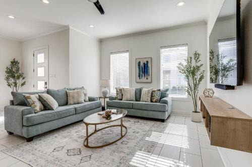 South Baton Rouge House | Modern 3BR Retreat - Near Bluebonnet & Hospitals