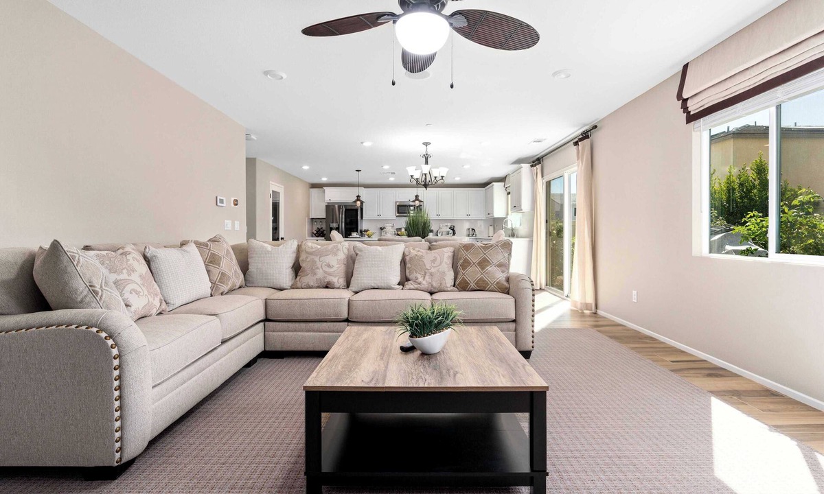 Moreno Valley House | Modern 4-Bedroom Home with Loft｜Ideal for Families & Pets｜Flexible Leasing#41562