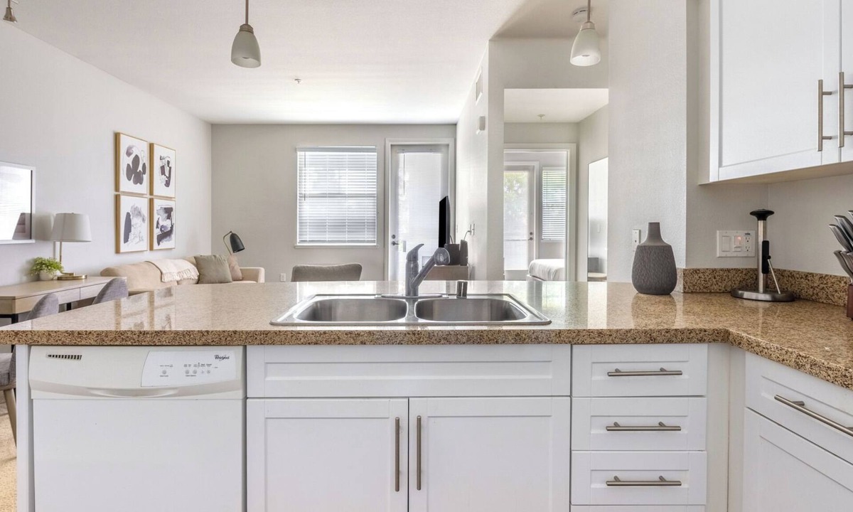 Oxnard Apartment | Modern Apartment in Prime Location (ID2411X73)