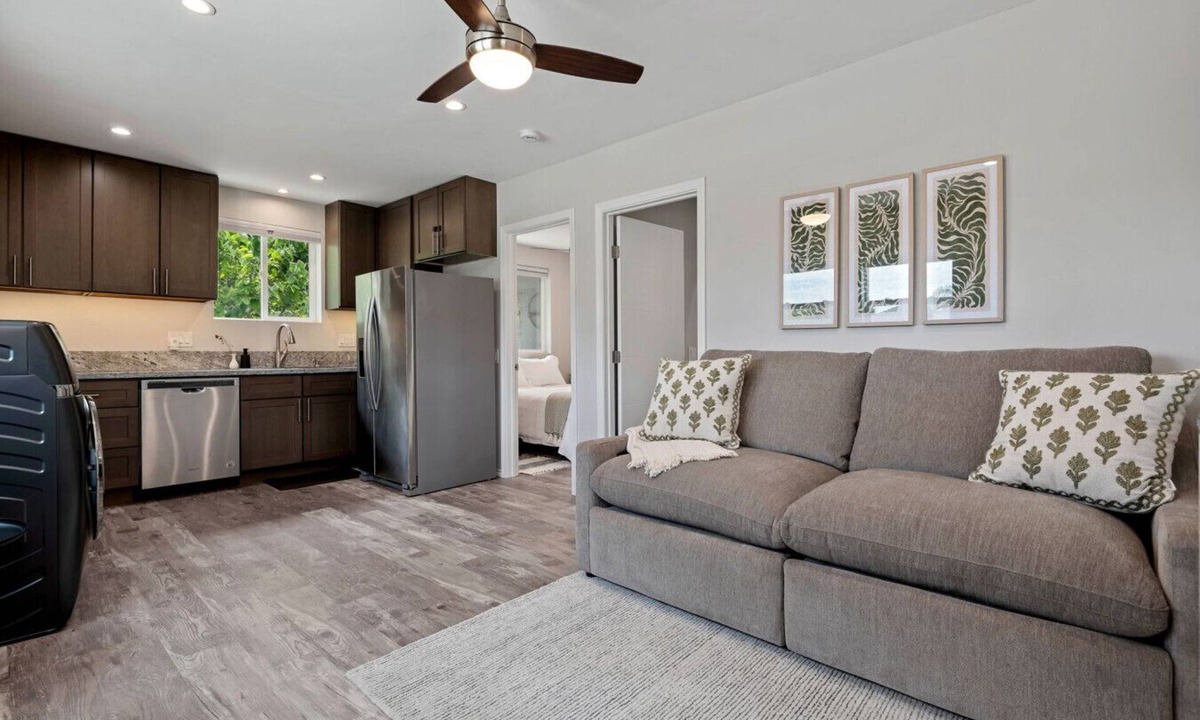 Goleta House | Modern Guesthouse Near USCB + Airport