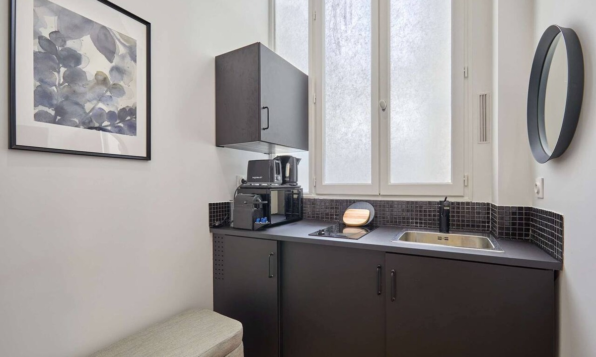 Madeleine Apartment | Modern Studio-Faubourg Saint-Honore