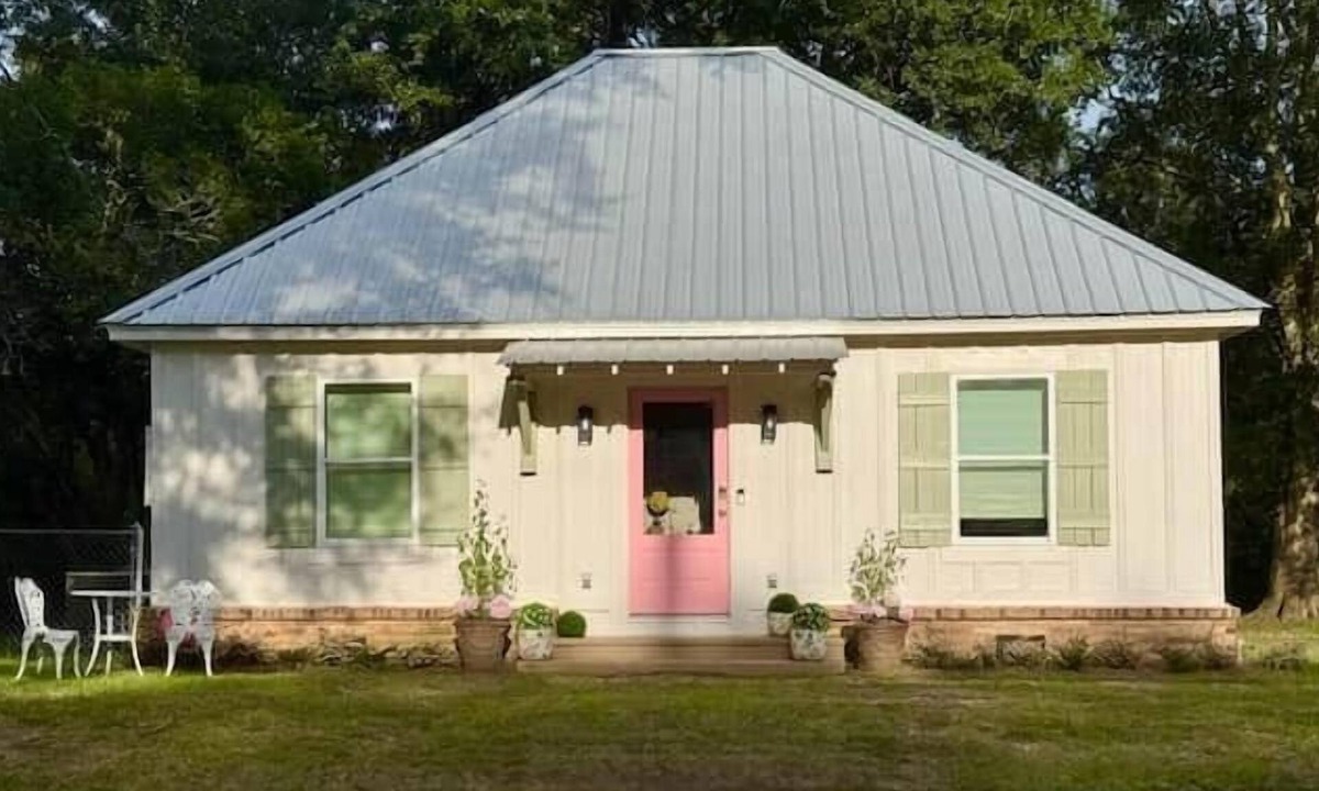 Loxley House | Mon Sherri - The Cottage