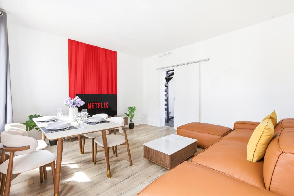 14th Arrondissement Apartment | Montparnasse Modern 1 Bedroom Flat in Paris 14