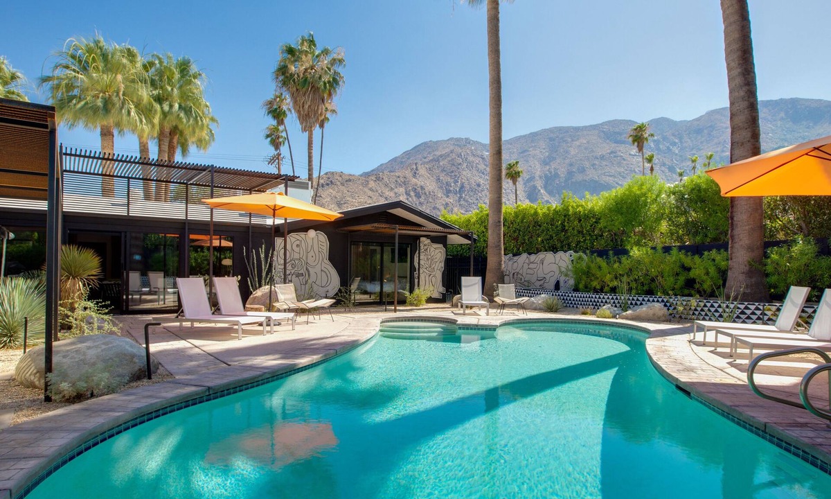 Old Las Palmas House | Mostero House at Old Las Palmas – Midcentury Luxury