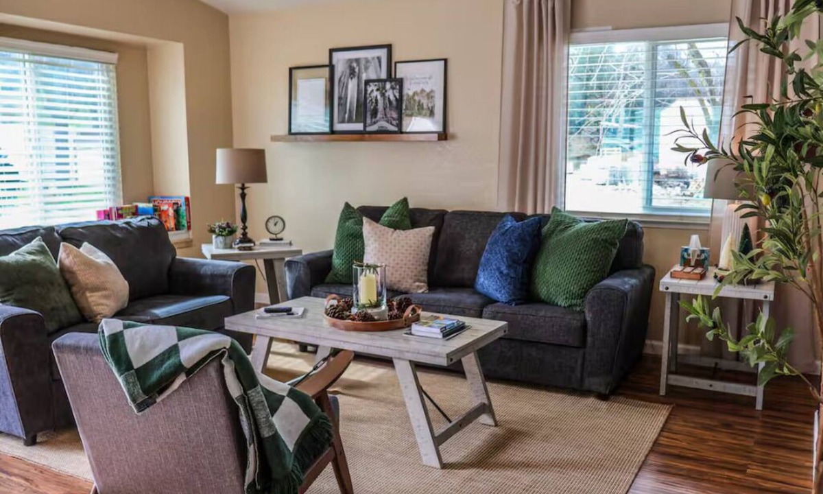 Three Rivers House | Mountain Retreat 4 Miles to Park Entrance Walk to Dining
