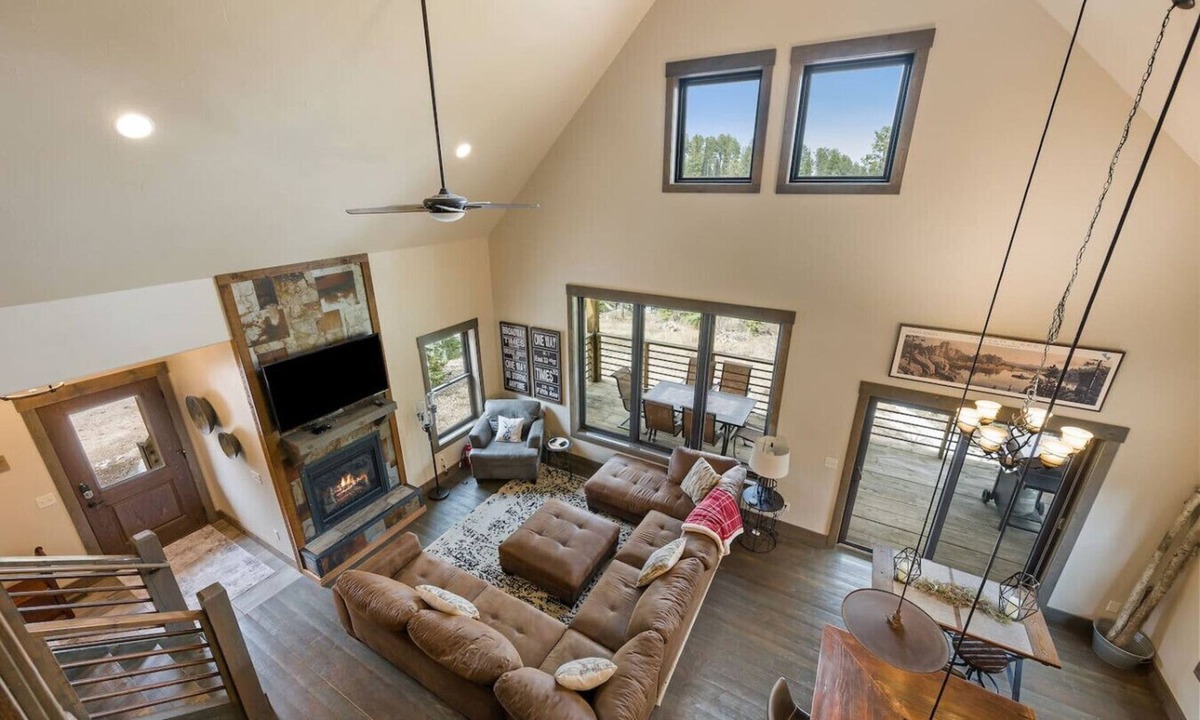 Lead House | Mountain Time - 4 bed 2 bath