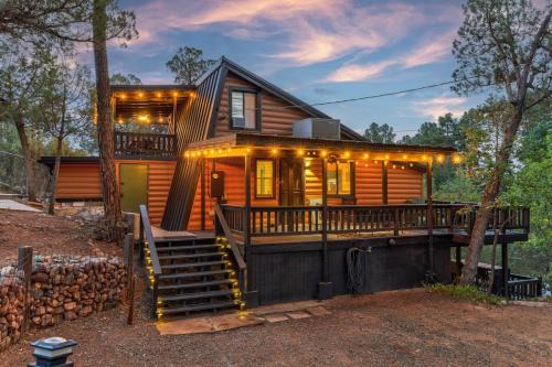 Pine Ski Chalet | NEW! Hillside Getaway in the Pines, Games, Poker