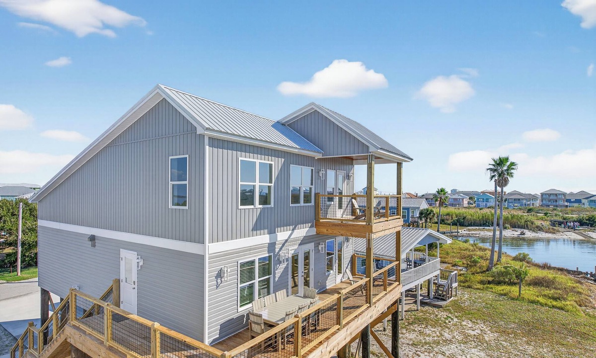 Fort Morgan Pines Cottage | New Luxury Bayfront Cottage, Kayaks, Views, Boat-Friendly & Walk to Gulf!