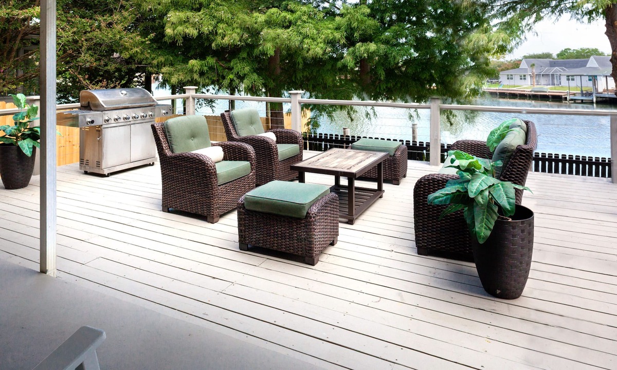 Slidell House | New Orleans Family Retreat 116 on Waterfront/Sleeps 12/near French Quarter