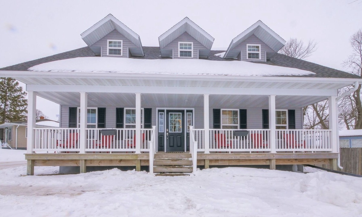 Osakis House | New Osakis rental for large groups!