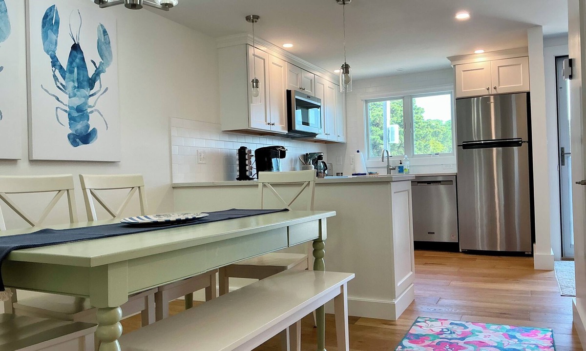 Hyannis House | Newly Remodeled 3-Bedroom-Private Association Beach-Pool-A/C- Yachtsman Condominiums - Sleeps 6-Unit 146