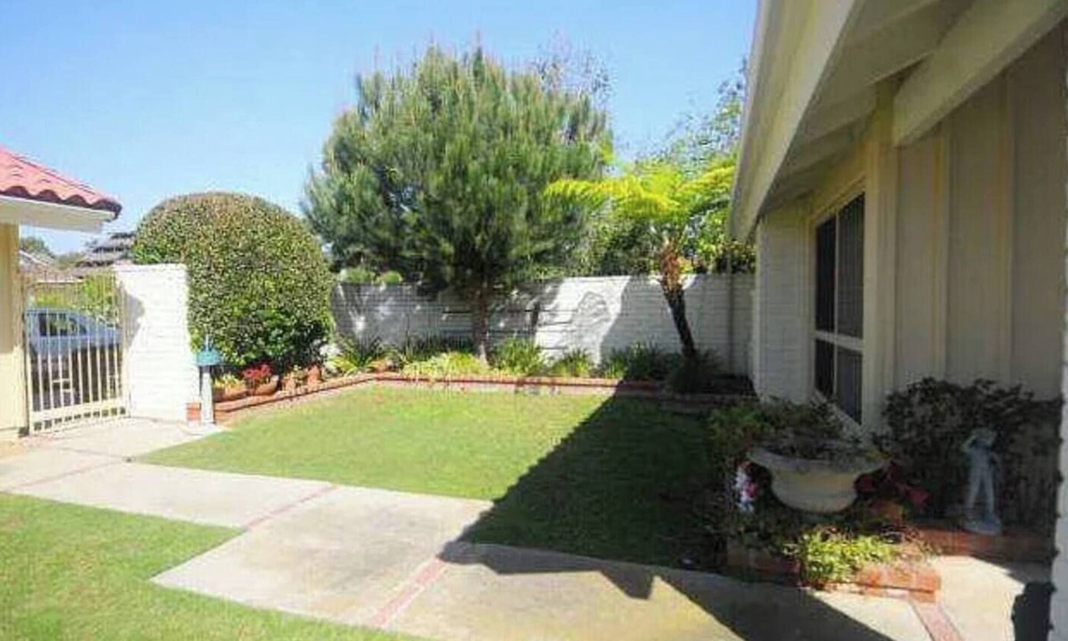 University Park House | Newly Remodeled 3-bedroom Entire-Family-House in Irvine with a Large Yard