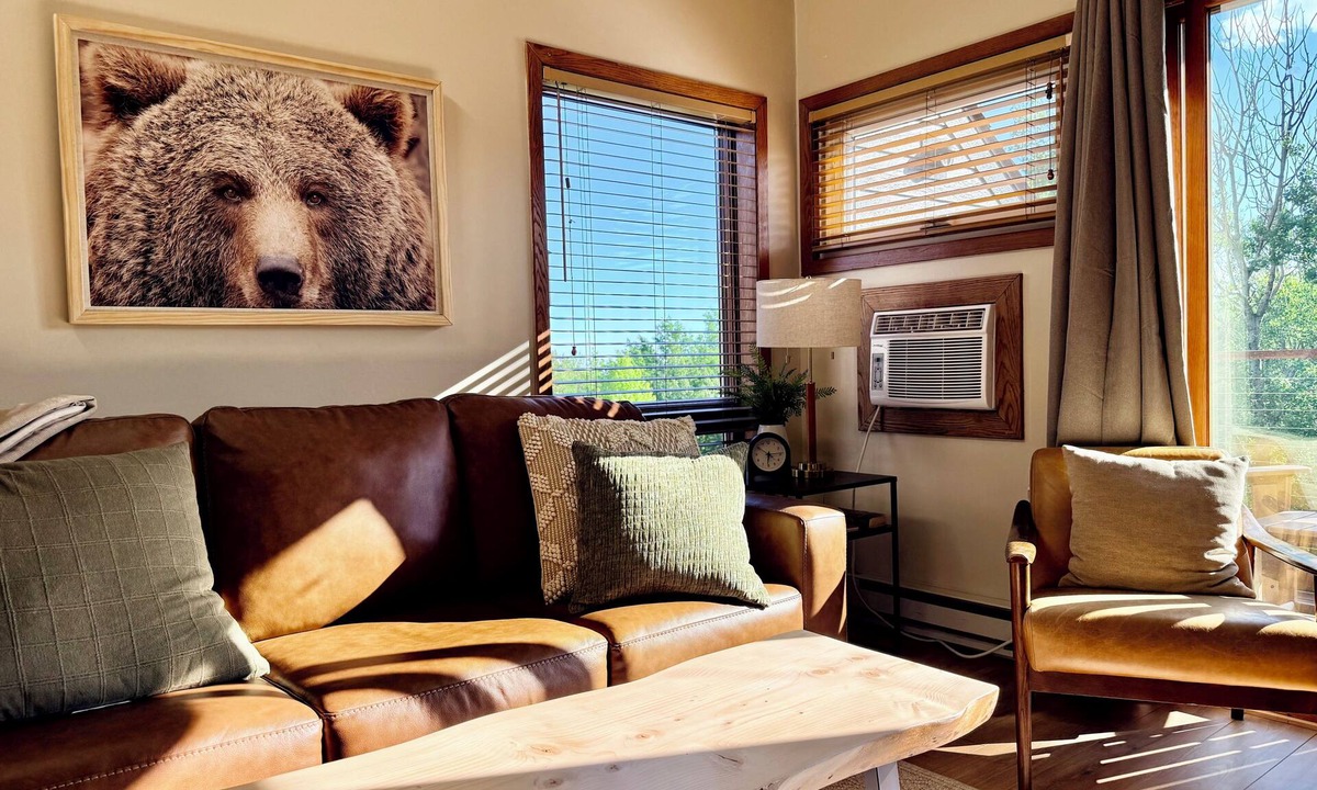 Lutsen Condo | Newly Remodeled Elite End Unit~Private Bedroom+Loft~Ski-In&Ski-Out~Pools~View