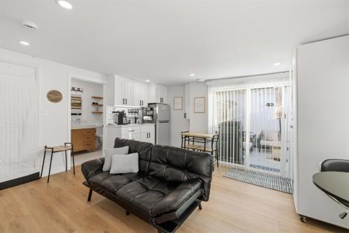 Simi Valley Apartment | Newly Renovated 1BR Suite, Patio BBQ, Fire Pit