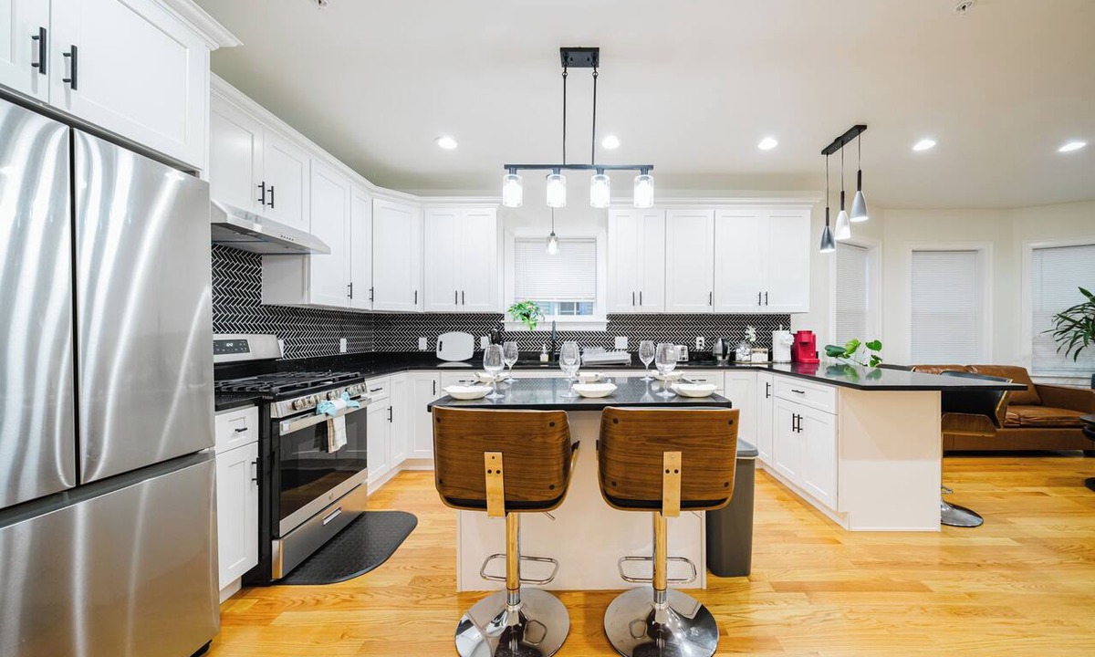 Worcester Apartment | Newly Renovated 4BR Worcester Home Pet-Friendly Near I-290 & Park 16-2