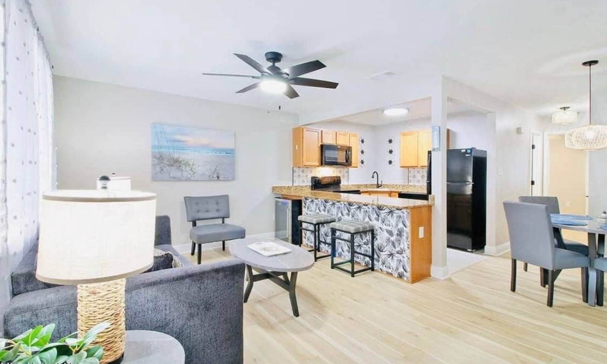 Biloxi House | Newly Renovated Coastal Condo steps to the Beach!