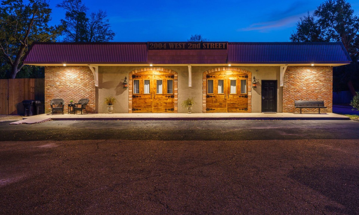Long Beach House | Newly Renovated, Walk to the beach, Unique Vacation Station with Private Pool