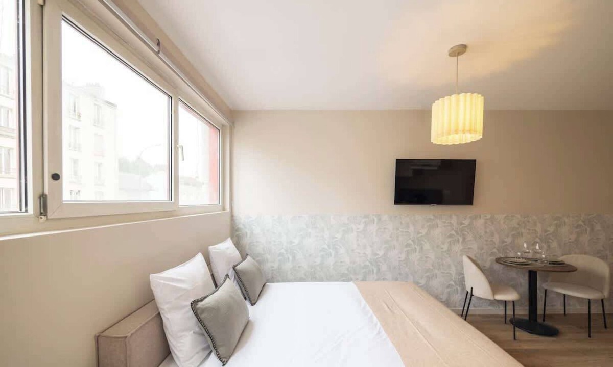 Le Pre-Saint-Gervais Apartment | Nice air-conditioned studio, close to Paris