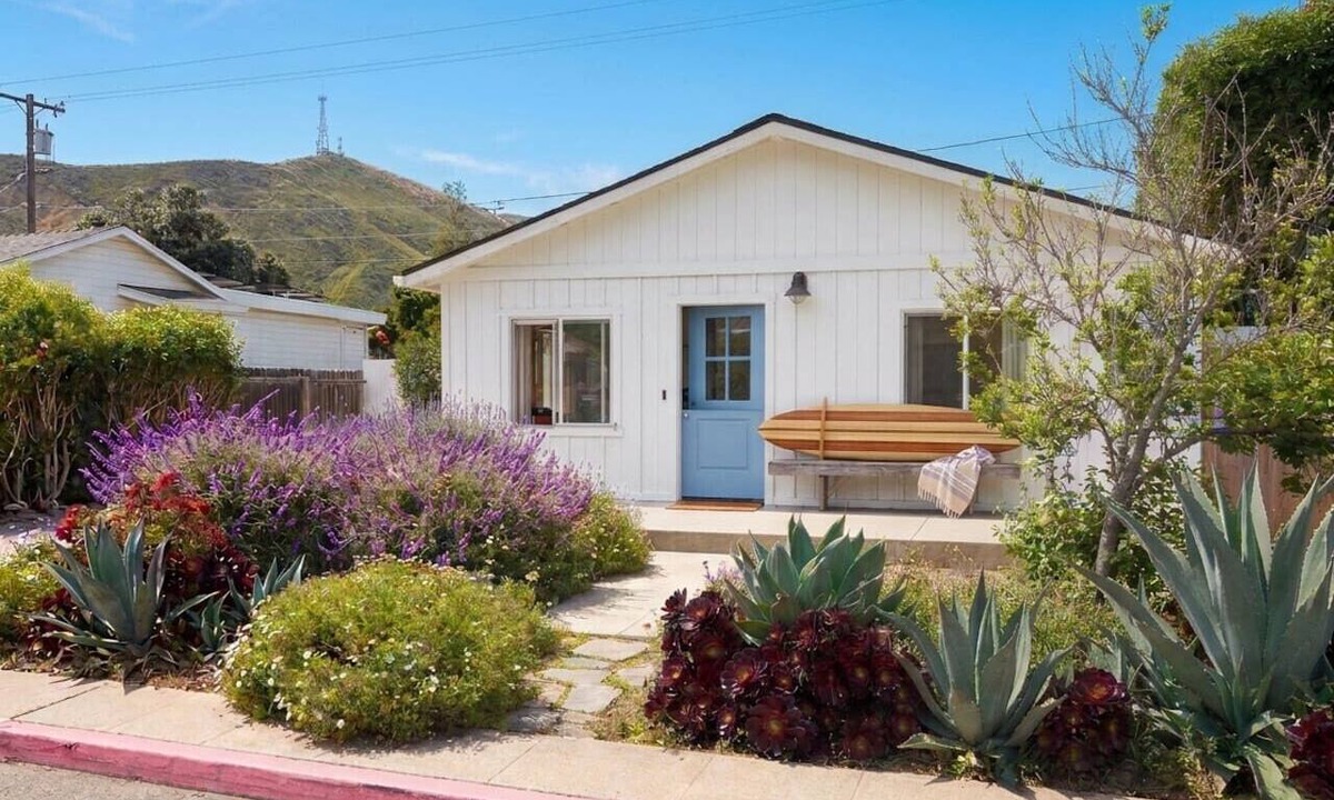 Ventura House | NIDO CIELO- surf shack