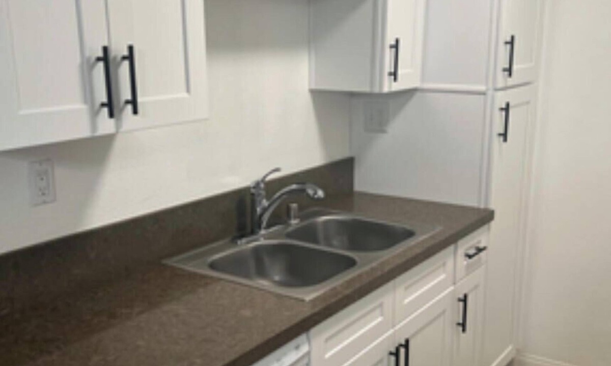 NoHo Arts District Apartment | NOHO ARTS APT