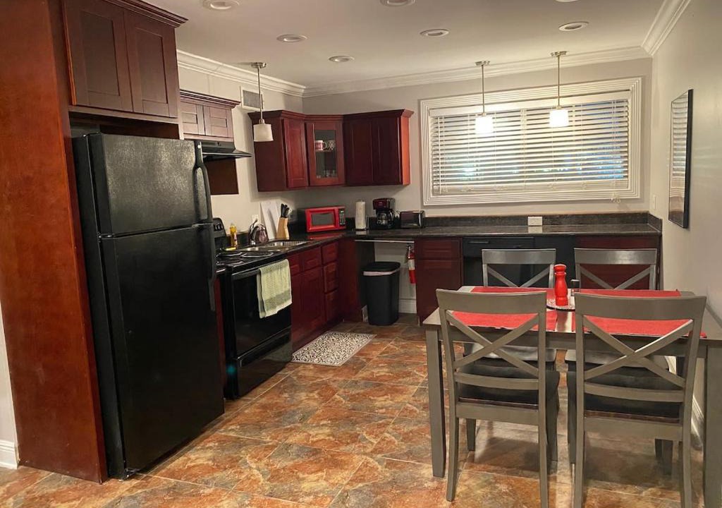 Highlands - Perkins Apartment | North Gates of LSU 2 bedroom w&d pool