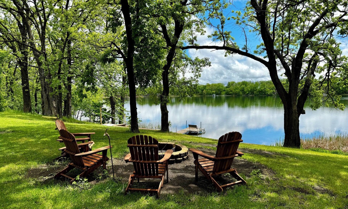 Battle Lake Cabin | Oak Grove Cabin