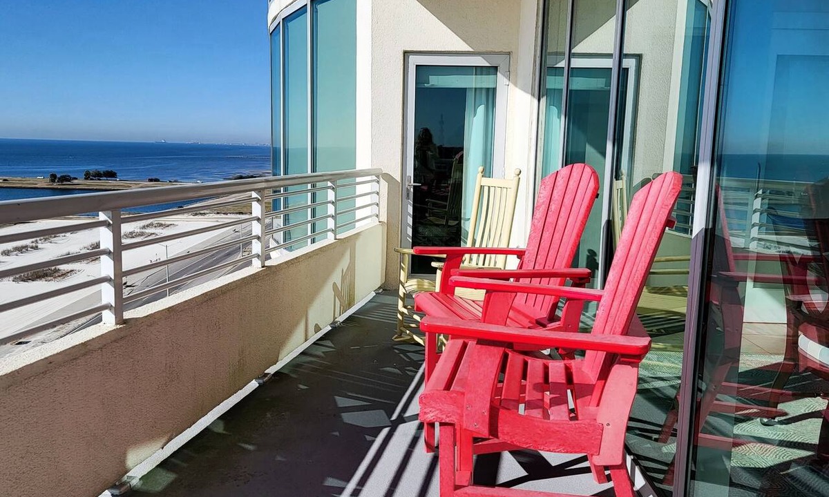 Biloxi Condo | Ocean Club 805 Deluxe | Stunning Panoramic Views of the Gulf!
