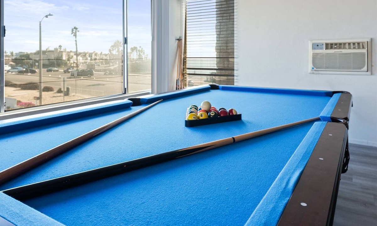 Silver Strand Apartment | Ocean View Beach Stay w/Pool Table & Bikes
