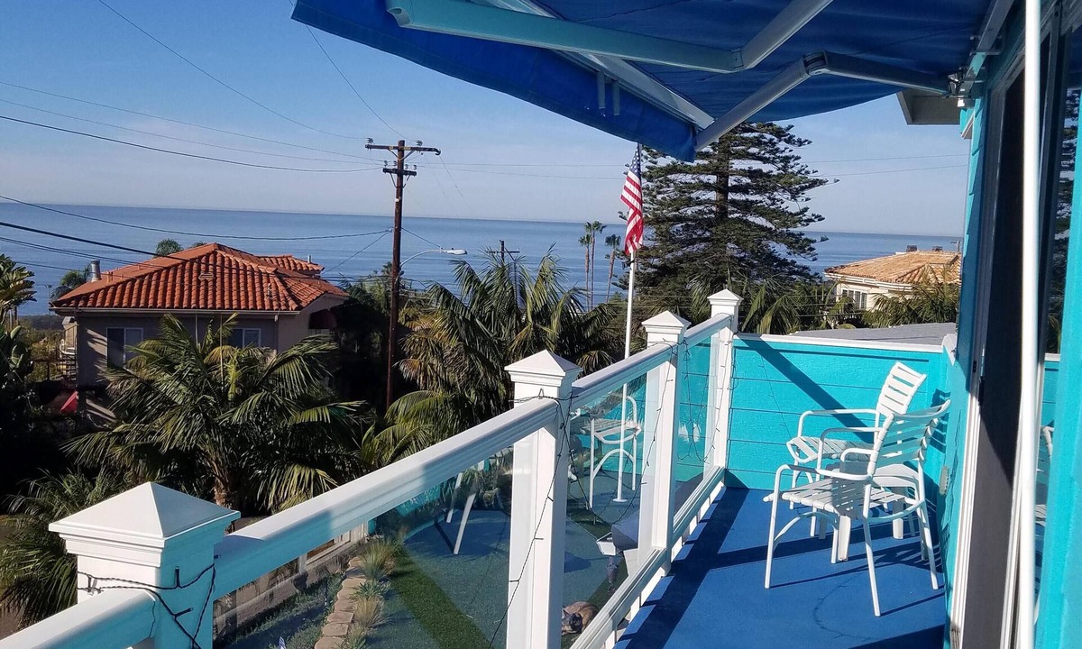 Cardiff-by-the-Sea House | Ocean view with beach vibe in Cardiff by the Sea