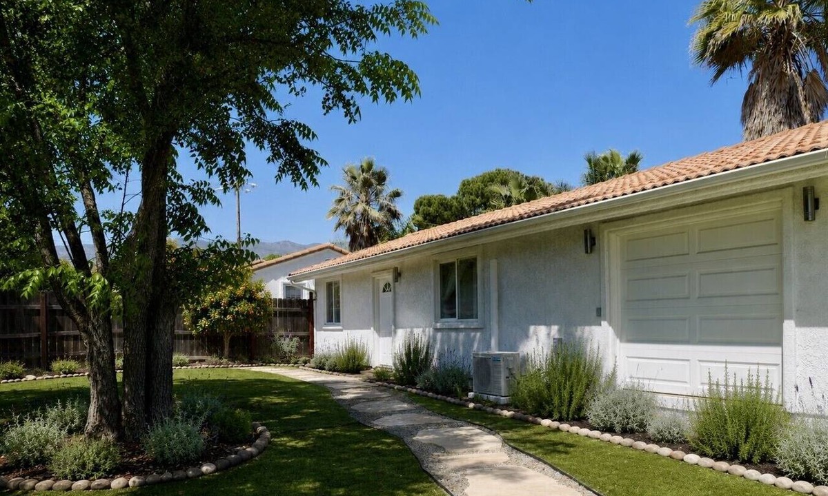Mira Monte House | Ojai Orchard House - Private Standalone Home