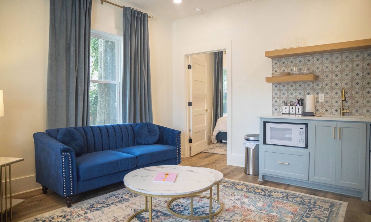 Biloxi House | On Government St! Walk to restaurants, bars & shopping! The Vincent A