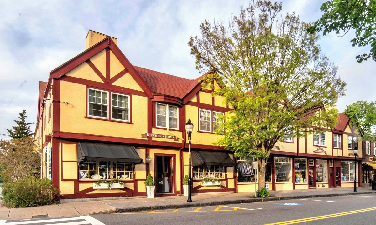 Falmouth Apartment | One Bedroom Apartment Located in Downtown Falmouth
