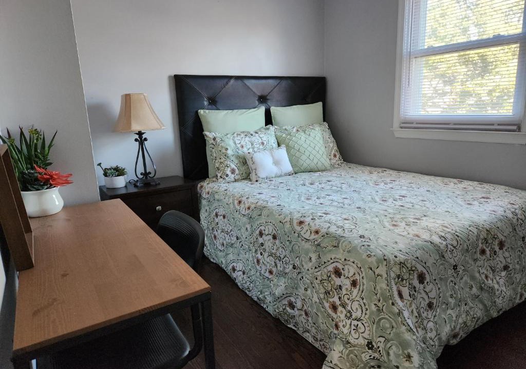 South Gate House | Orchard Secret Private Room