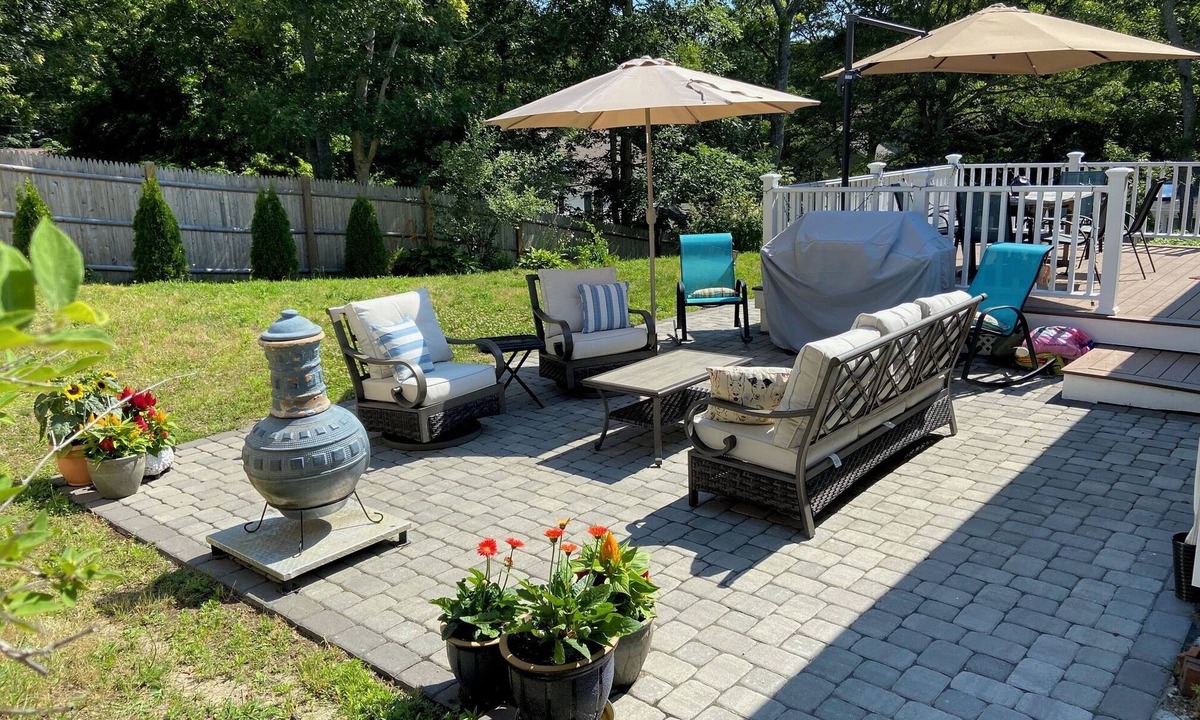 Hyannis House | Owls Nest: Near Craigville Beach, Dog friendly.