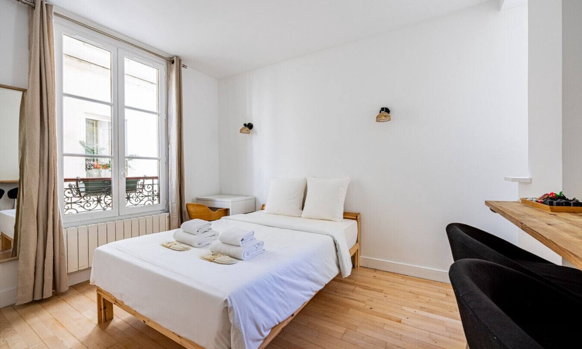 Archives Apartment | Paris 3eme - Place des Vosges - Musée Carnavalet - Studio