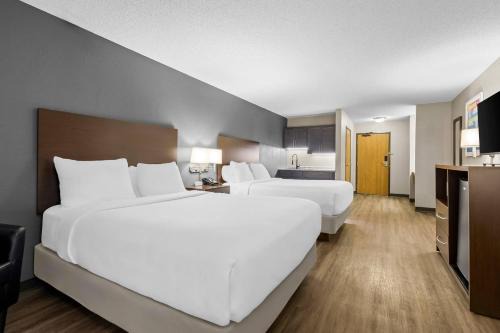 Ortonville Cabin | Park Inn by Radisson Ortonville