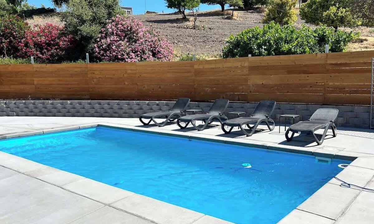 Paso Robles House | PaSO PaNORAMA-Swimming Pool, Hot Tub, & Views