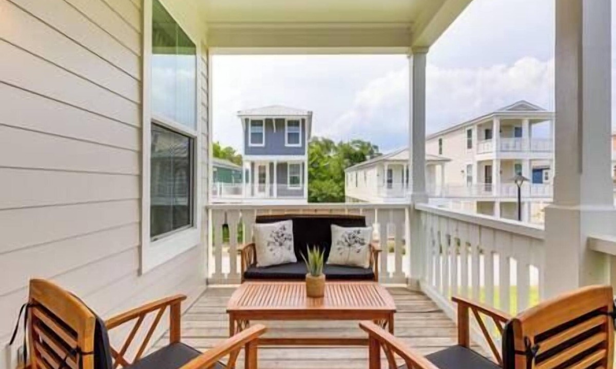 Pass Christian House | Pass Christian Vacation Rental < 1/2 Mi to Beach!