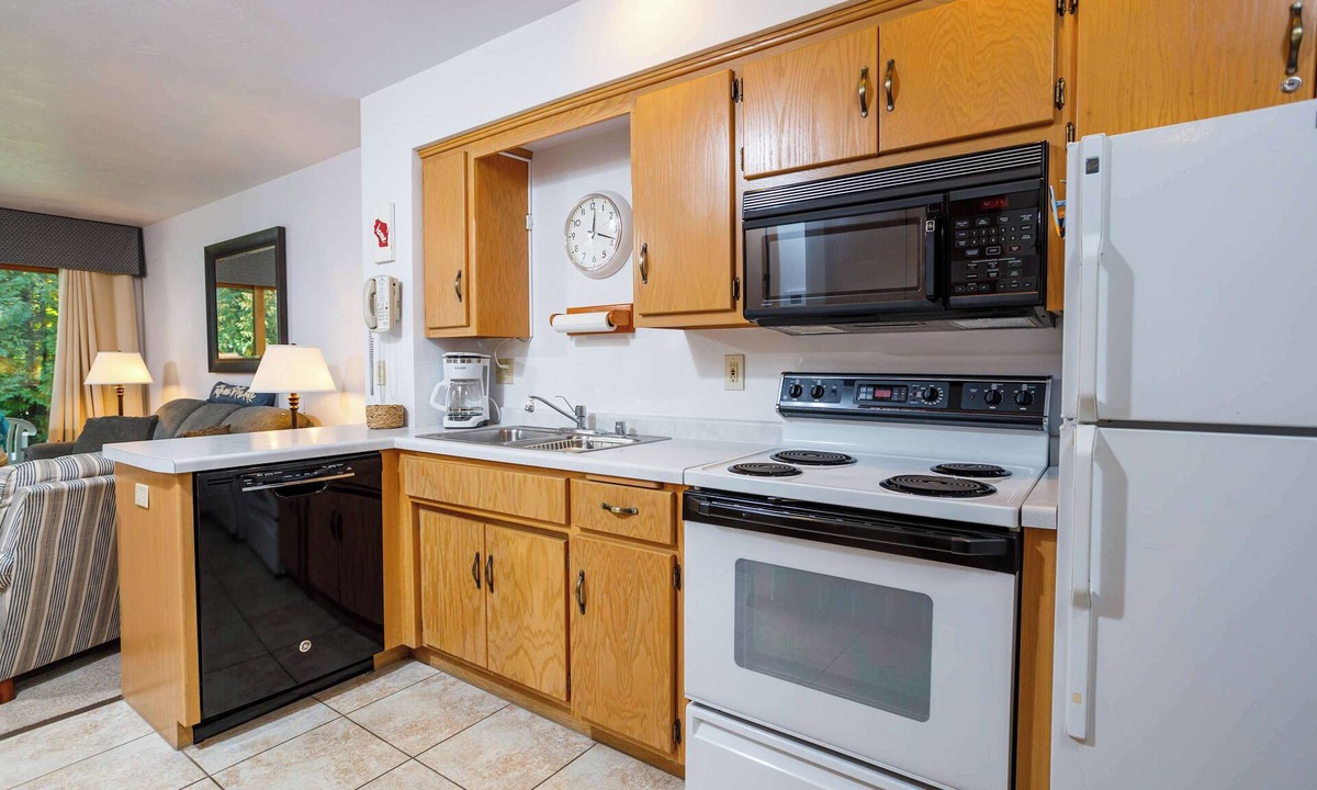 Fish Creek Condo | Peacefield at The Hilltop Condo