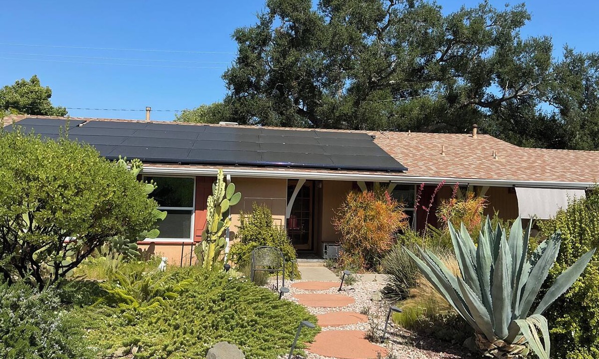 Ojai House | Peaceful Furnished 4BR Ojai Garden Retreat + EV Charger/Monthly Stay