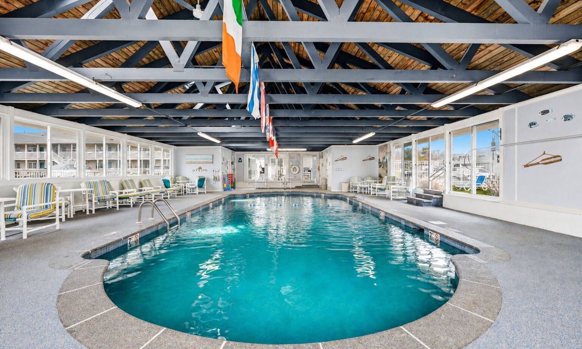 South Yarmouth Hotel | Pier 7 Condominiums