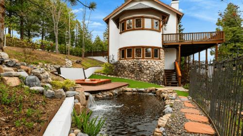 Lake Arrowhead House | Pines Stone by AvantStay