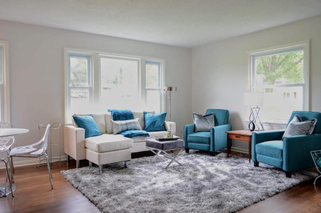 Rochester House | ☆Poppy's Paradise: A Dharma Dwellings home☆