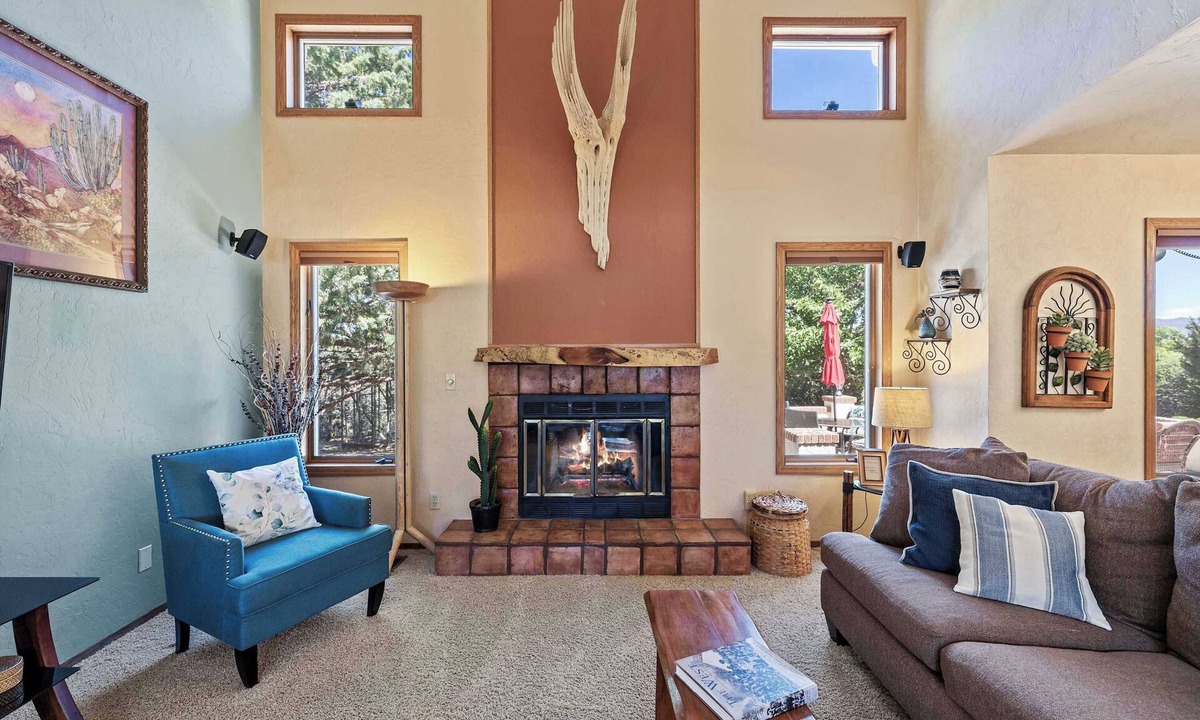 Prescott Country Club House | Prescott Golf Oasis Upscale Comfort Dog Friendly