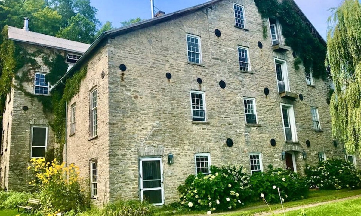 Prince Edward Cottage | Prince Edward Rental for an Exciting Ontario Vacation