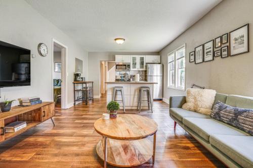 Northeast Minneapolis Apartment | Private home in the heart of Minneapolis