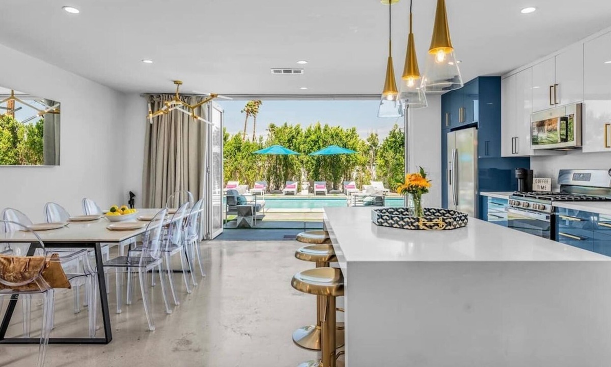 Racquet Club West House | Private Oasis, 4 BR, Huge Heated Pool & Spa, Views