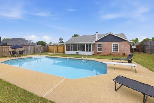 Prattville House | Private Pool - RTJ Golf - 17 Springs - Near Military Bases