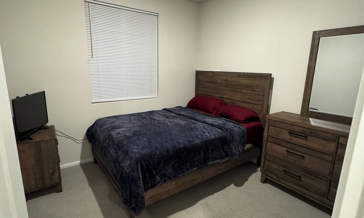 Temecula House | Private Room with own bathroom in Winchester, 12 mins away from Temecula Winery